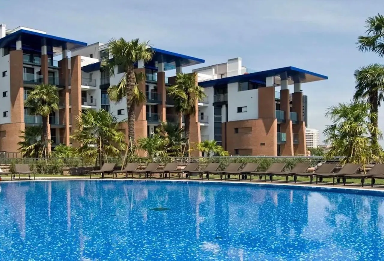 Frontemar Residenze Sul Mare - Carraro Immobiliare Jesolo - Family Apartments İtalya