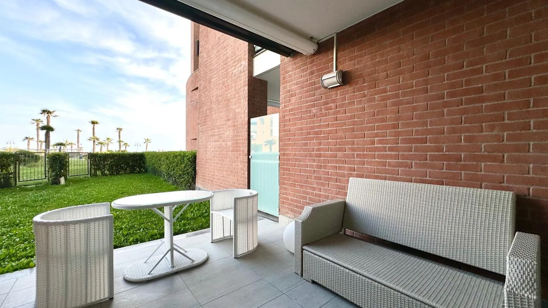 Frontemar Residenze Sul Mare - Carraro Immobiliare Jesolo - Family Apartments